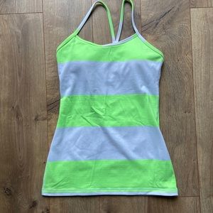Lulu lemon power y tank